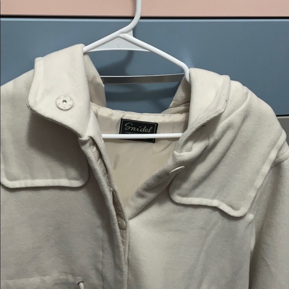 Coat - Picture 2 of 3